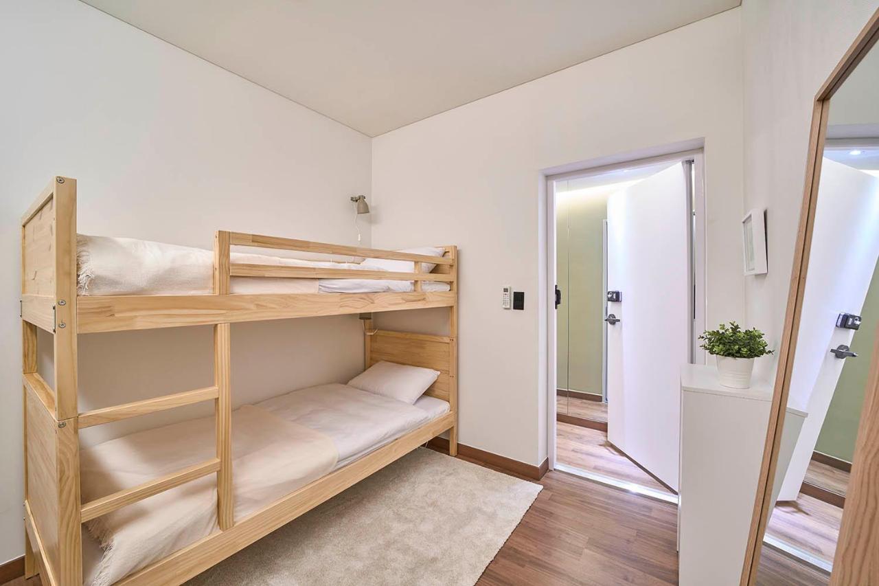 Futon Guesthouse โซล ภายนอก รูปภาพ