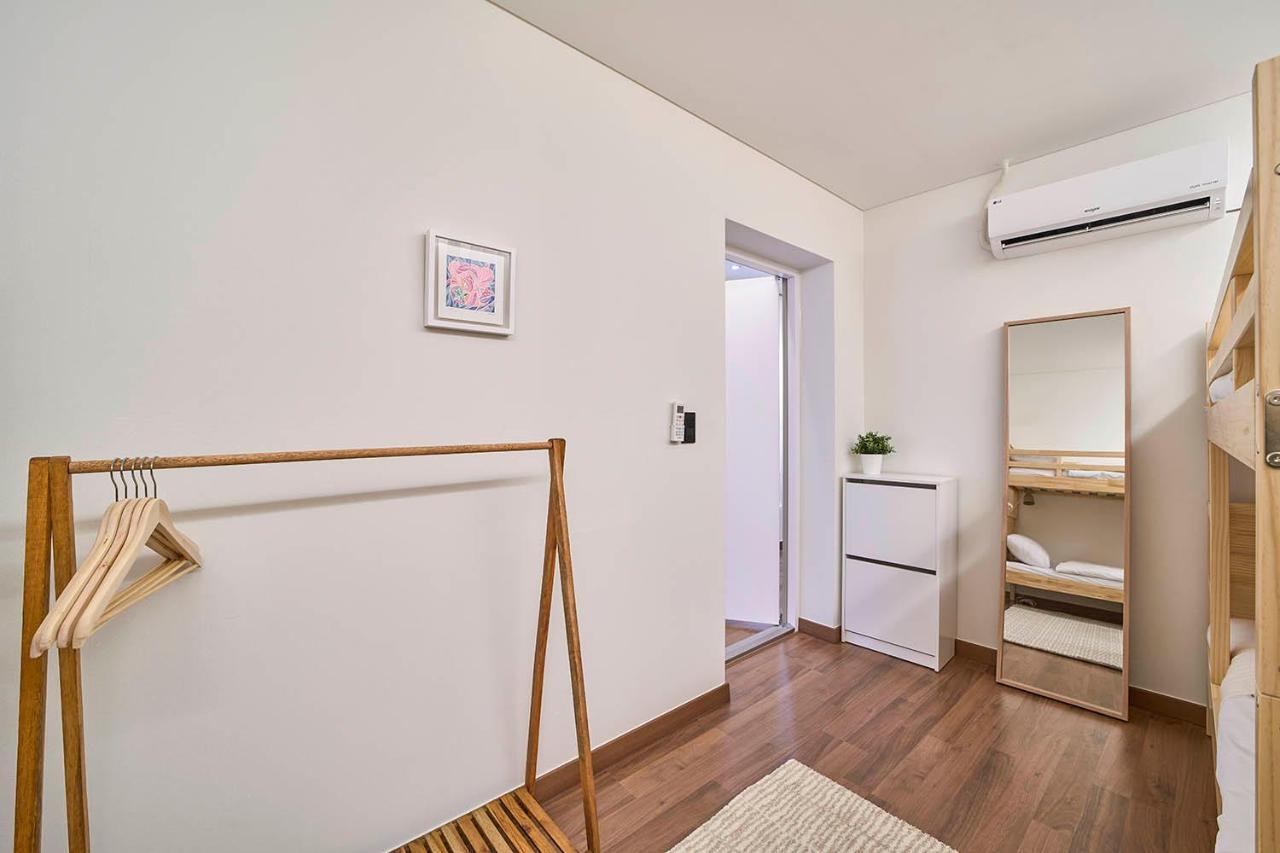 Futon Guesthouse โซล ภายนอก รูปภาพ