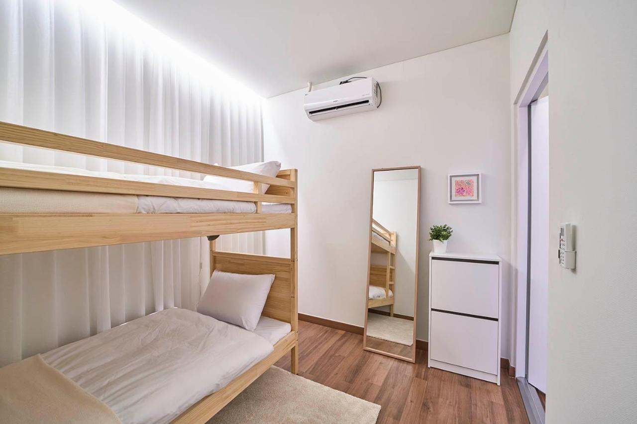 Futon Guesthouse โซล ภายนอก รูปภาพ