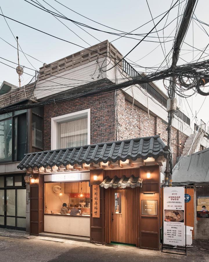 Futon Guesthouse โซล ภายนอก รูปภาพ